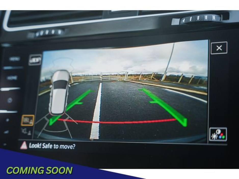 2019 Volkswagen Golf - image 8