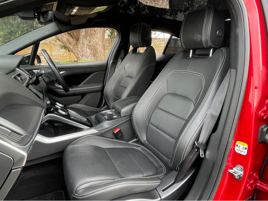 2023 Jaguar I-Pace - image 28