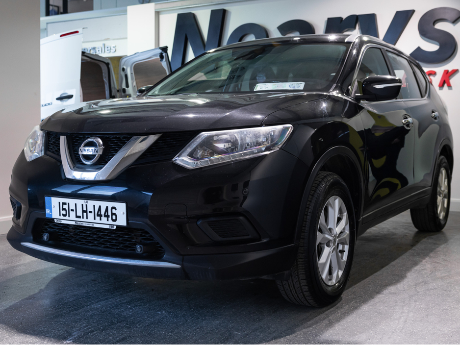 2015 Nissan X-Trail - image 3