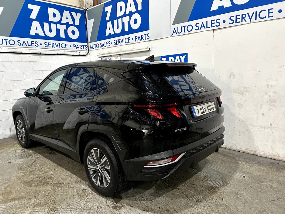 2022 Hyundai Tucson - image 5