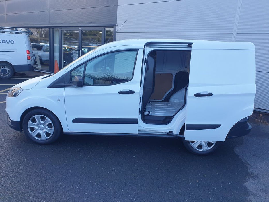2022 Ford Transit Courier Trend 1.5TD 100PS M6 3DR €12,000