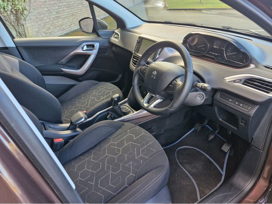 2014 Peugeot 2008 ACTIVE 1.4 HDI €5,995