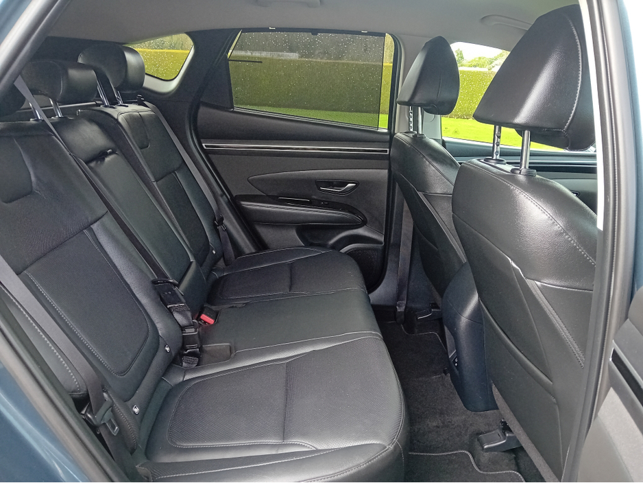 2022 Hyundai Tucson - image 5