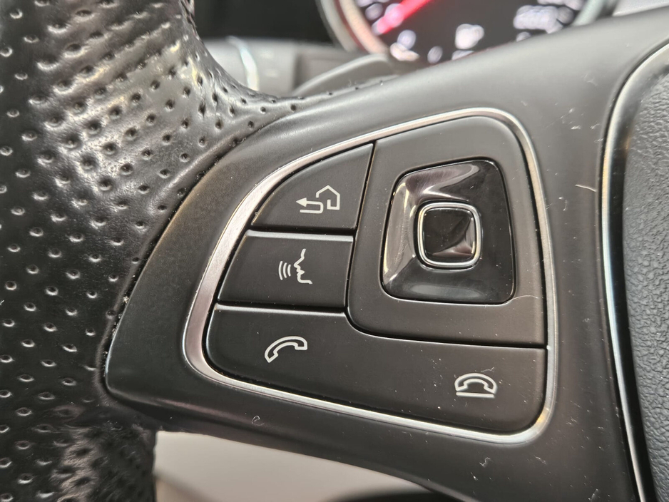 2018 Mercedes-Benz E Class - image 10