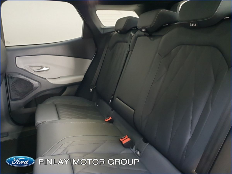 2026 Ford Explorer 0% PCP, 77kwh "Premium" Extended range €55,690