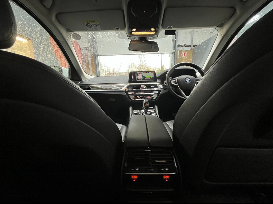 2018 BMW 5 Series €24950! 2018 BMW 520D 523D LUXURY 2.0 AUTOMATIC / CRUISE CONTROL / 360° PARKING CAMERA / ELECTRIC MEMORY & HEATED SEATS / HEATED REAR SEATS €24,950