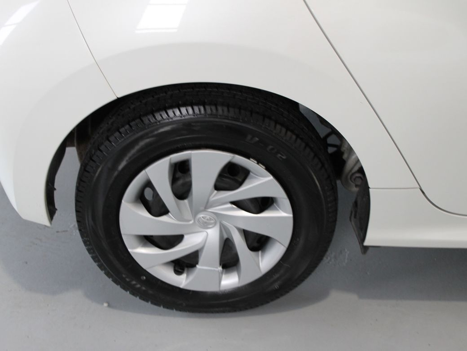 2020 Toyota Yaris 6aa-mxph10 €15,999