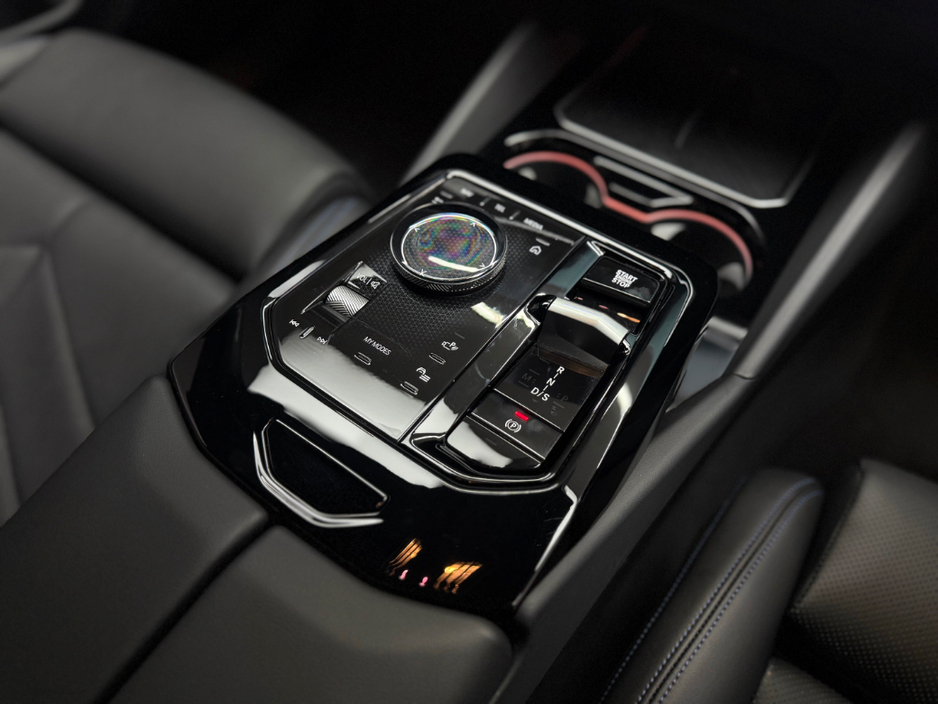 2025 BMW 5 Series 530E M SPORT €69,990