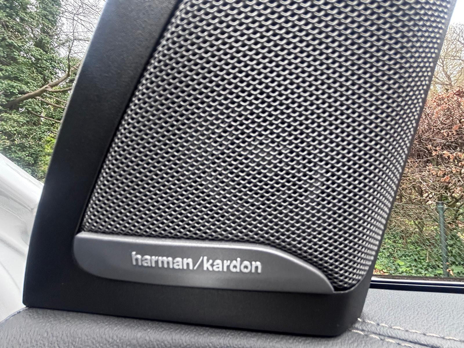 2025 BMW X5 - image 18