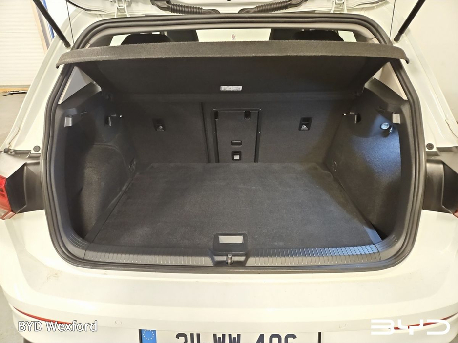 2021 Volkswagen Golf 2.0 TDI 115HP Life €21,975