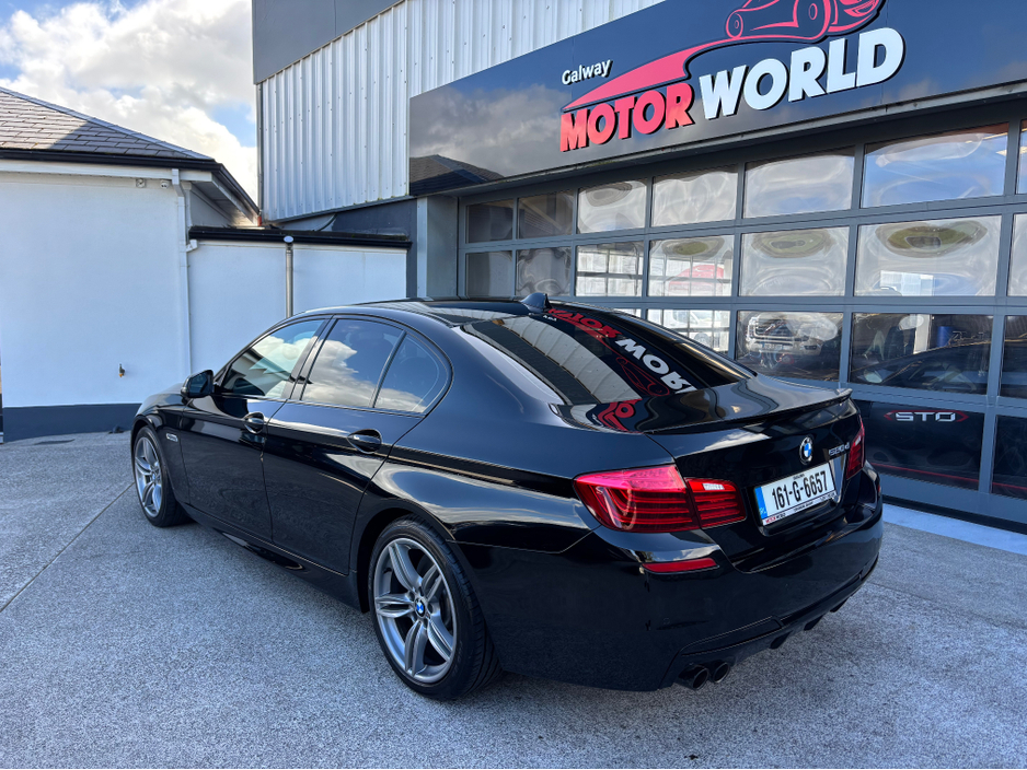 2016 BMW 5 Series - image 2