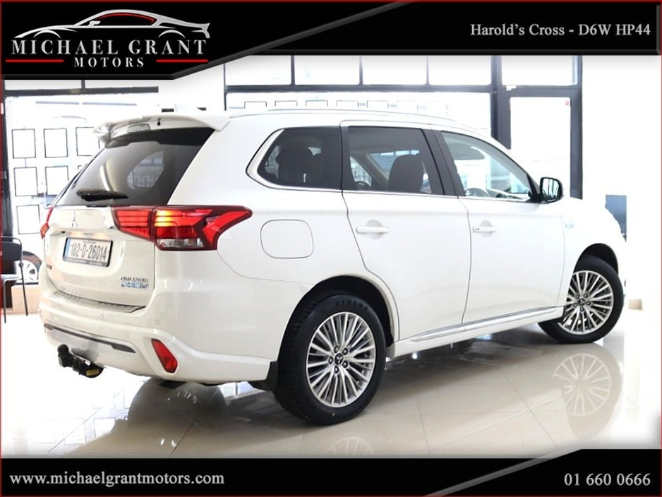 2018 Mitsubishi Outlander - image 7