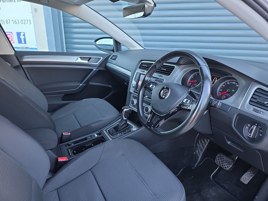 2018 Volkswagen Golf - image 7