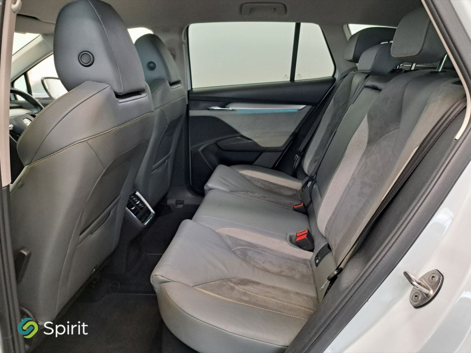 2022 Skoda Enyaq - image 5