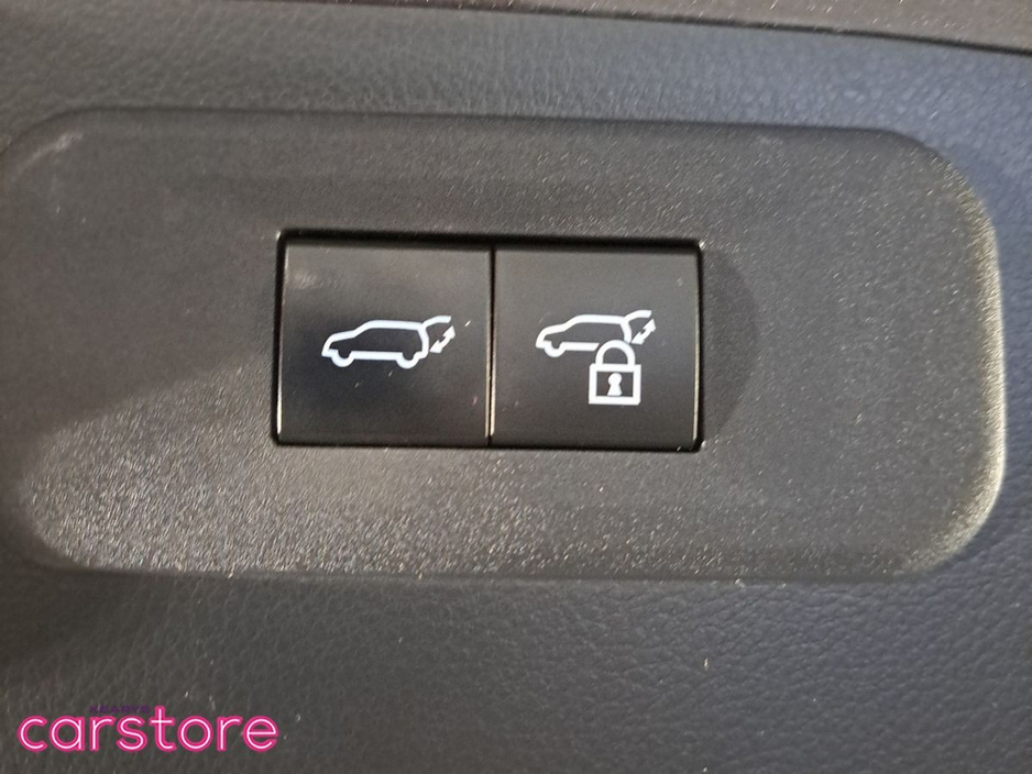 2022 Lexus NX 450 h+ - image 19