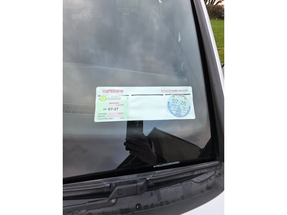 2016 Volkswagen Golf - image 16