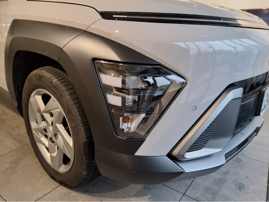 2024 Hyundai Kona - image 6