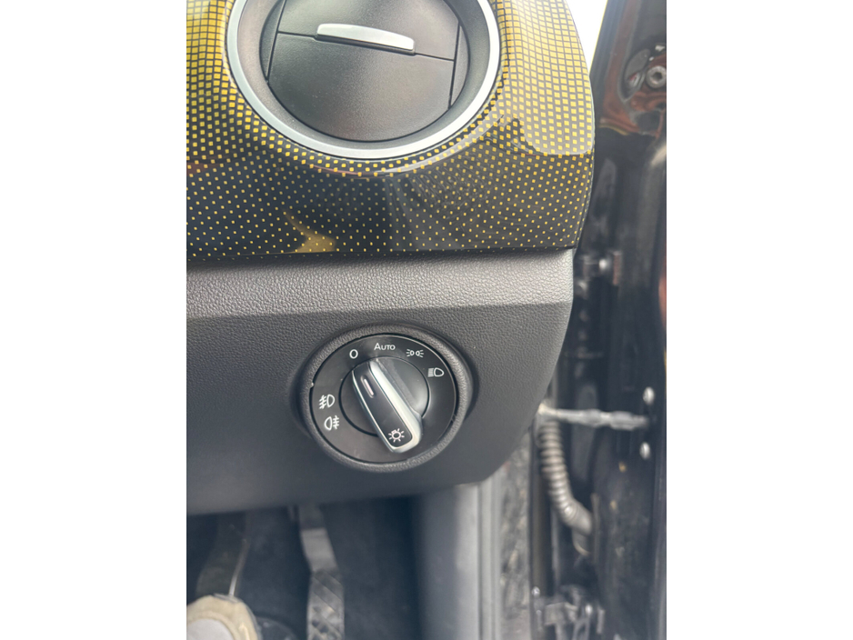 2018 Volkswagen up!  €11,500