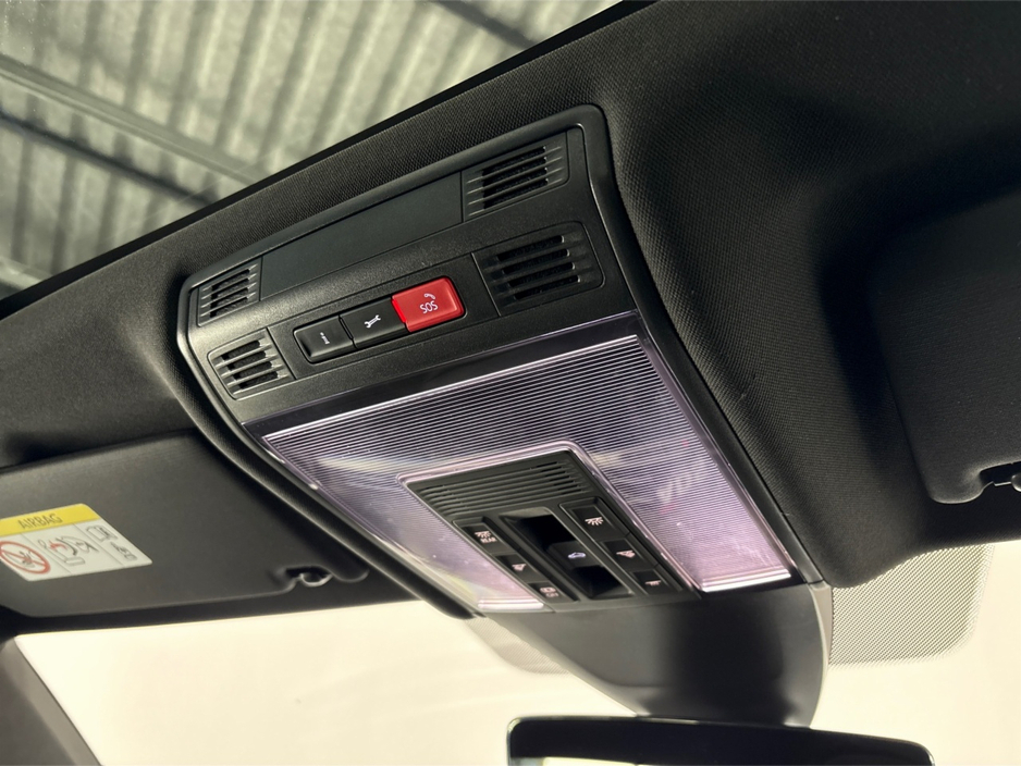 2020 Volkswagen Arteon 2.0 TSI R-LINE 190BHP**NEW NCT**PANORAMIC SUNROOF**BLACK LEATHER INTERIOR**FRONT HEATED SEATS**REVERSE CAMERA**PARKING SENSORS**KEYLESS START**DUAL CLIMATE CONTROL**APPLE CARPLAY**FINANCE AVAILABLE** €32,995