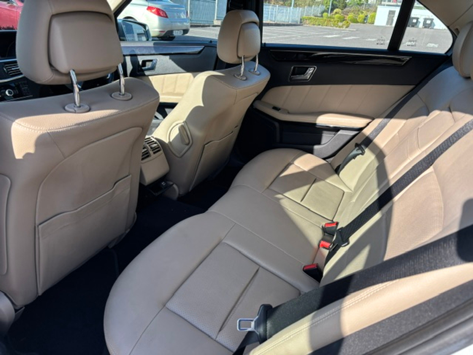 2011 Mercedes-Benz E Class - image 14