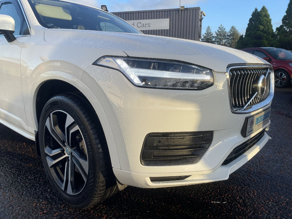 2021 Volvo XC90 Momentum