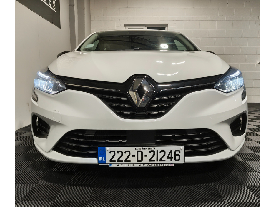 2022 Renault Clio - image 6