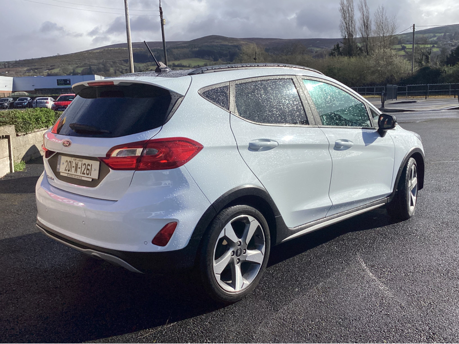 2020 Ford Fiesta - image 4