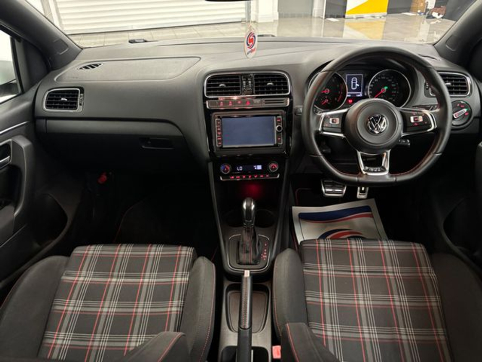 2015 Volkswagen Polo  €14,495