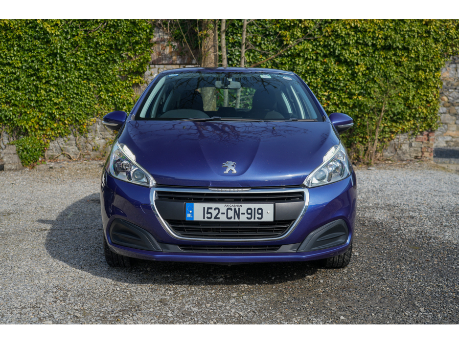 2015 Peugeot 208 - image 11