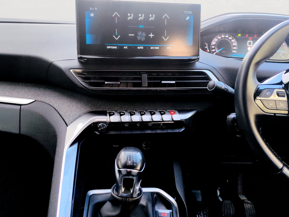 2022 Peugeot 3008 - image 15