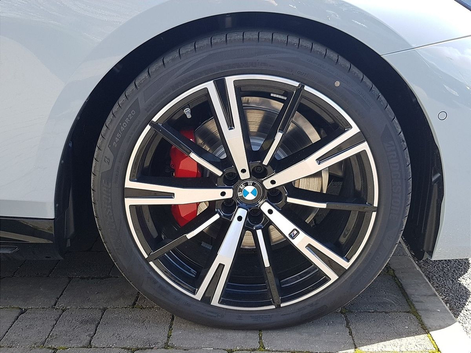 2026 BMW 5 Series - image 12