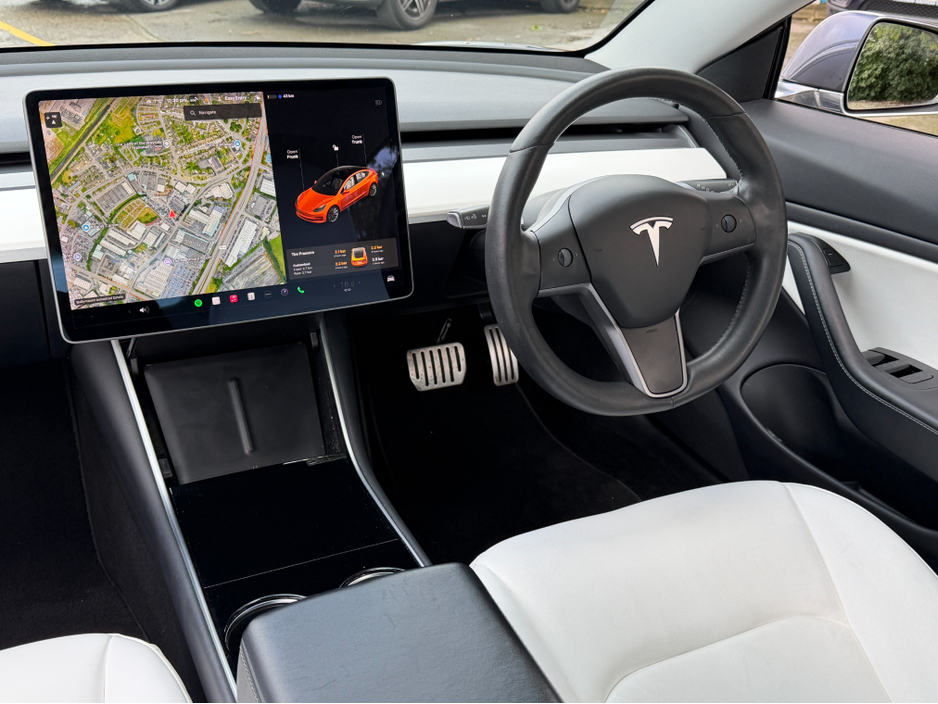 2019 Tesla Model 3 PERFORMACE..WHITE LEATHER..AWD €20,900