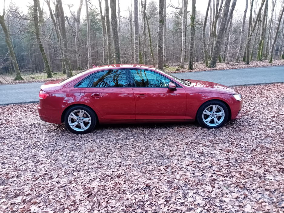 2017 Audi A4 - image 5