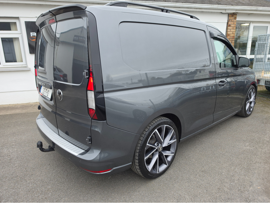 2021 Volkswagen Caddy - image 7