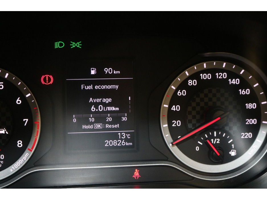 2023 Hyundai i10 - image 12