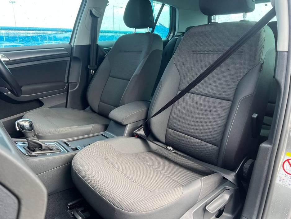 2020 Volkswagen Golf 2.0 TDI * HUGE SPEC * // 360 PARKING SENSORS // APPLE CARPLAY/ANDROID AUTO // HEADS-UP DISPLAY €21,900