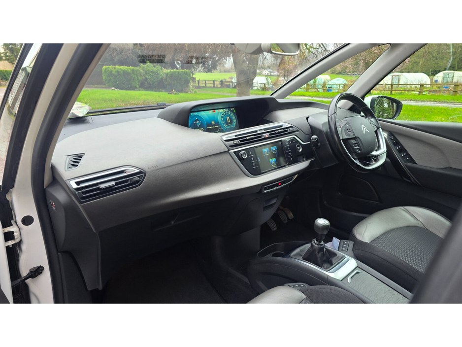 2016 Citroen C4 - image 16