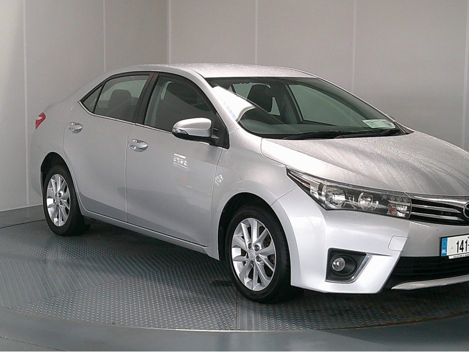 2014 Toyota Corolla - image 9