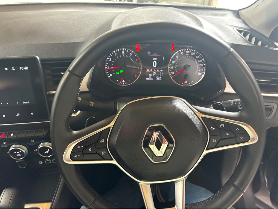 2023 Renault Captur - image 12