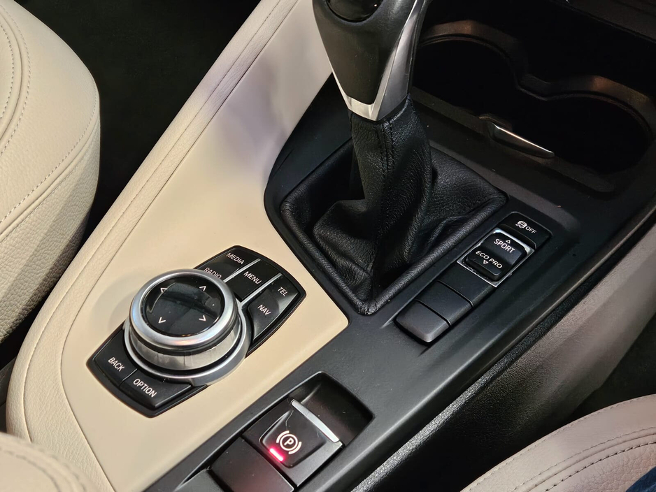 2017 BMW X1 sDrive18d SE €18,950