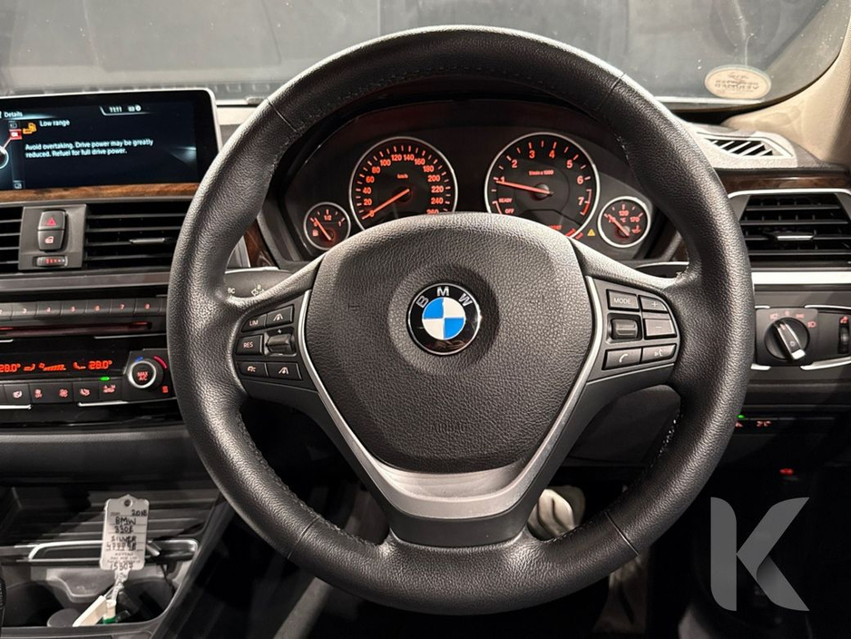 2016 BMW 3 Series - image 16