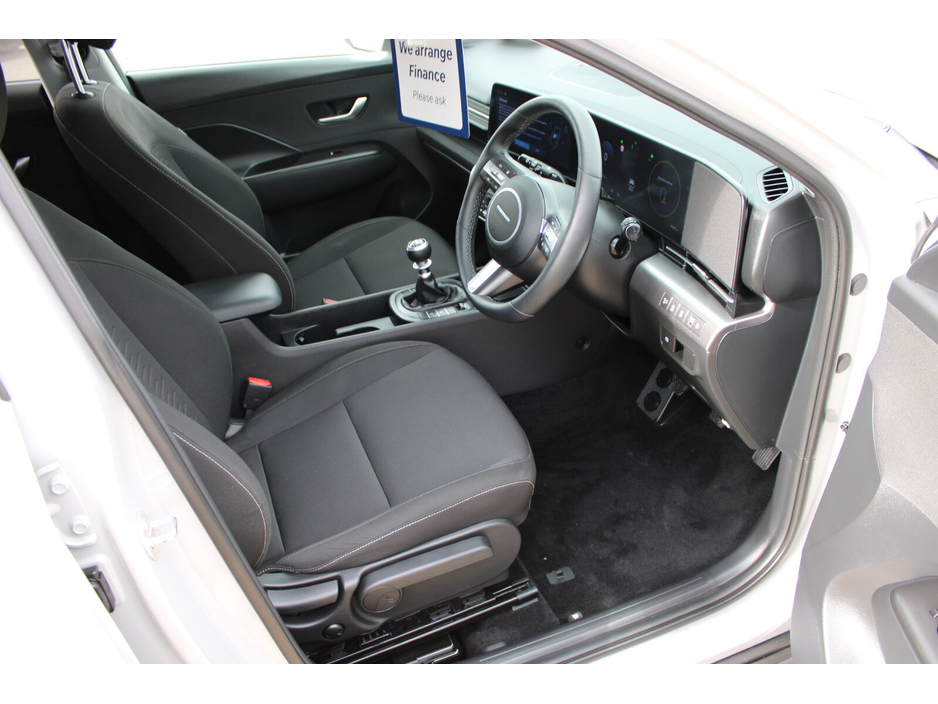 2025 Hyundai Kona - image 13