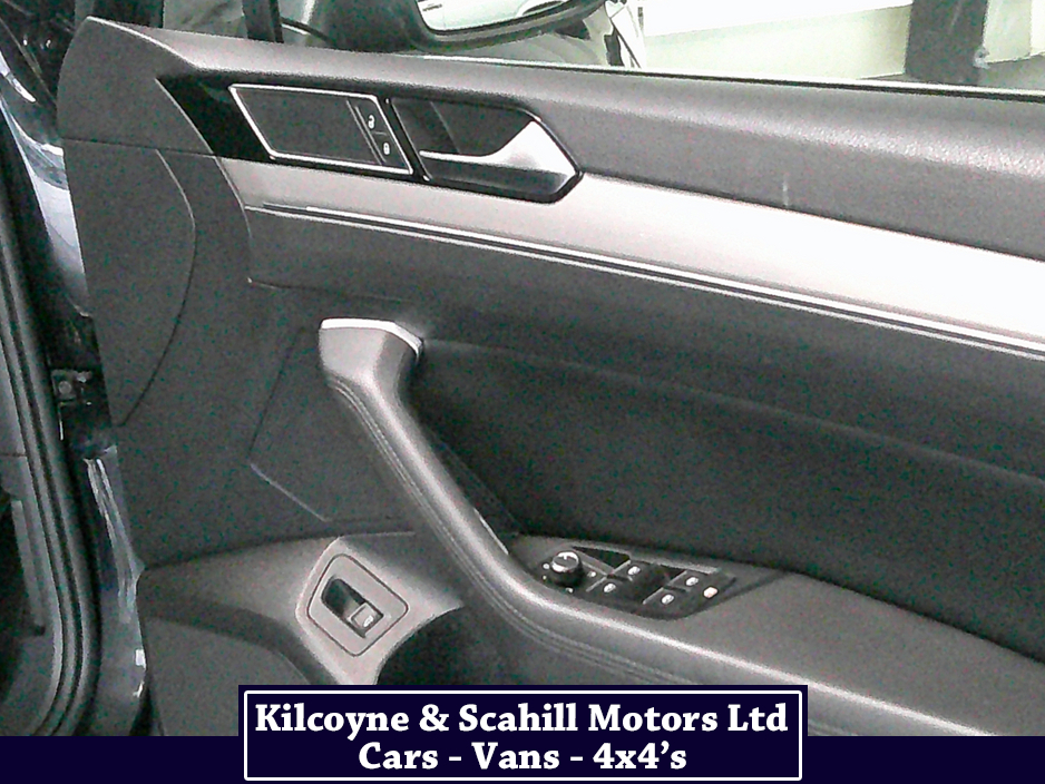 2018 Volkswagen Passat HIGHLINE 1.6 TDI MANUAL 6SPEED FWD 120HP 4DR €17,950