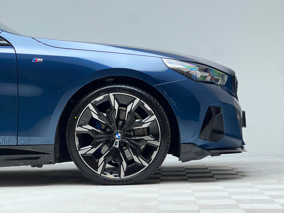 2025 BMW 5 Series 530E M SPORT PRO TOURING €68,990