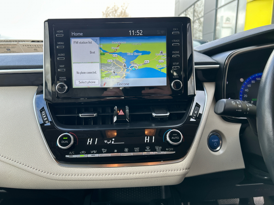 2022 Toyota Corolla HYBRID LUNA SPORT 4DR €21,950