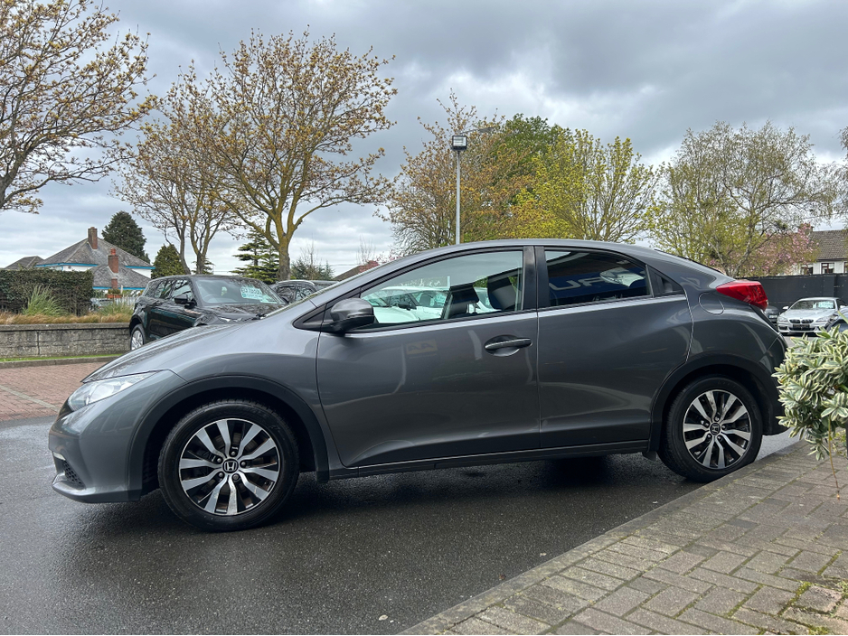 2013 Honda Civic - image 5