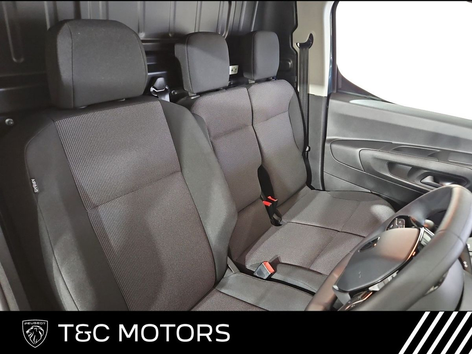 2026 Peugeot Partner - image 17