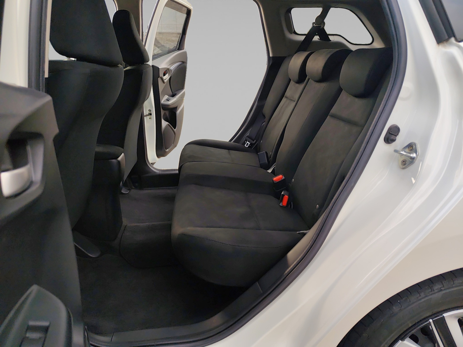 2017 Honda Shuttle - image 12