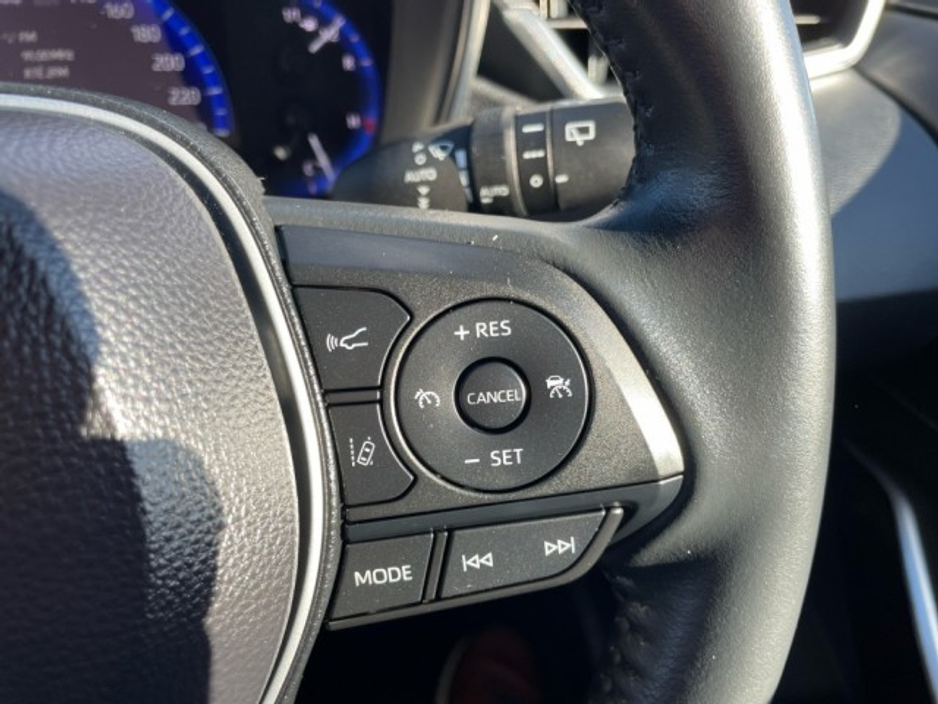 2023 Toyota Corolla 5dr Hybrid - Leather - LunaSport Edition - 1.8 Automatic - FSH @ TBM - TOYOTA // Remote Central Locking // Front Electric Windows // Rear Electric Windows // Electric Mirrors // Finger Tip Stereo Cont €28,499