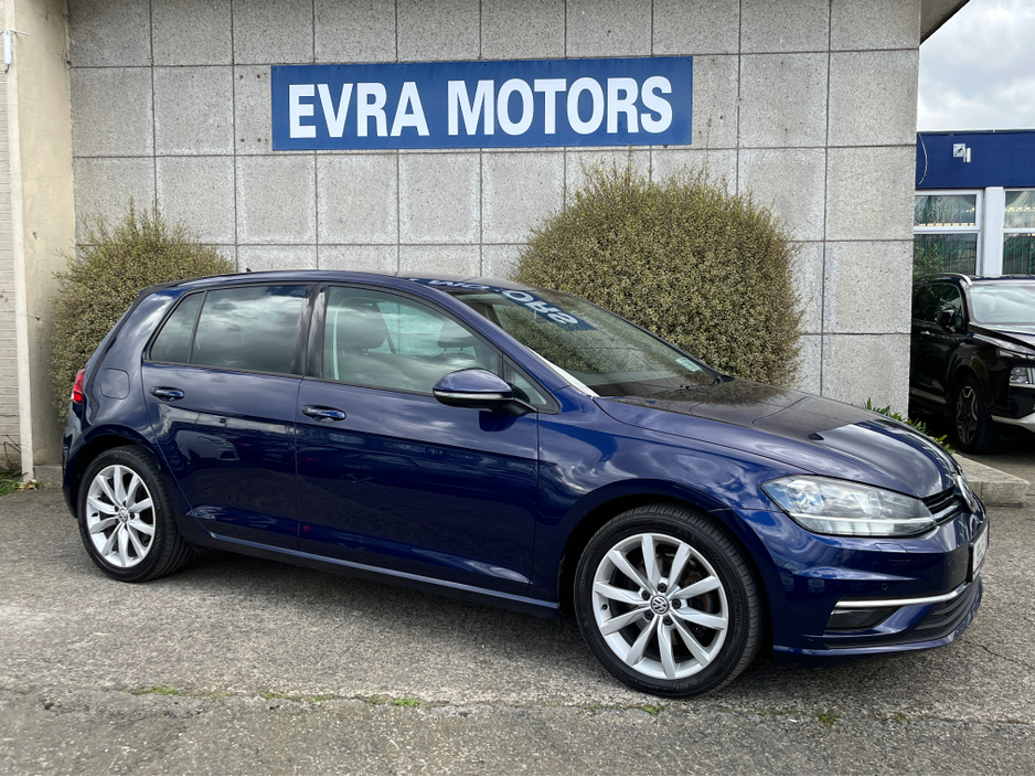 2019 Volkswagen Golf - image 3